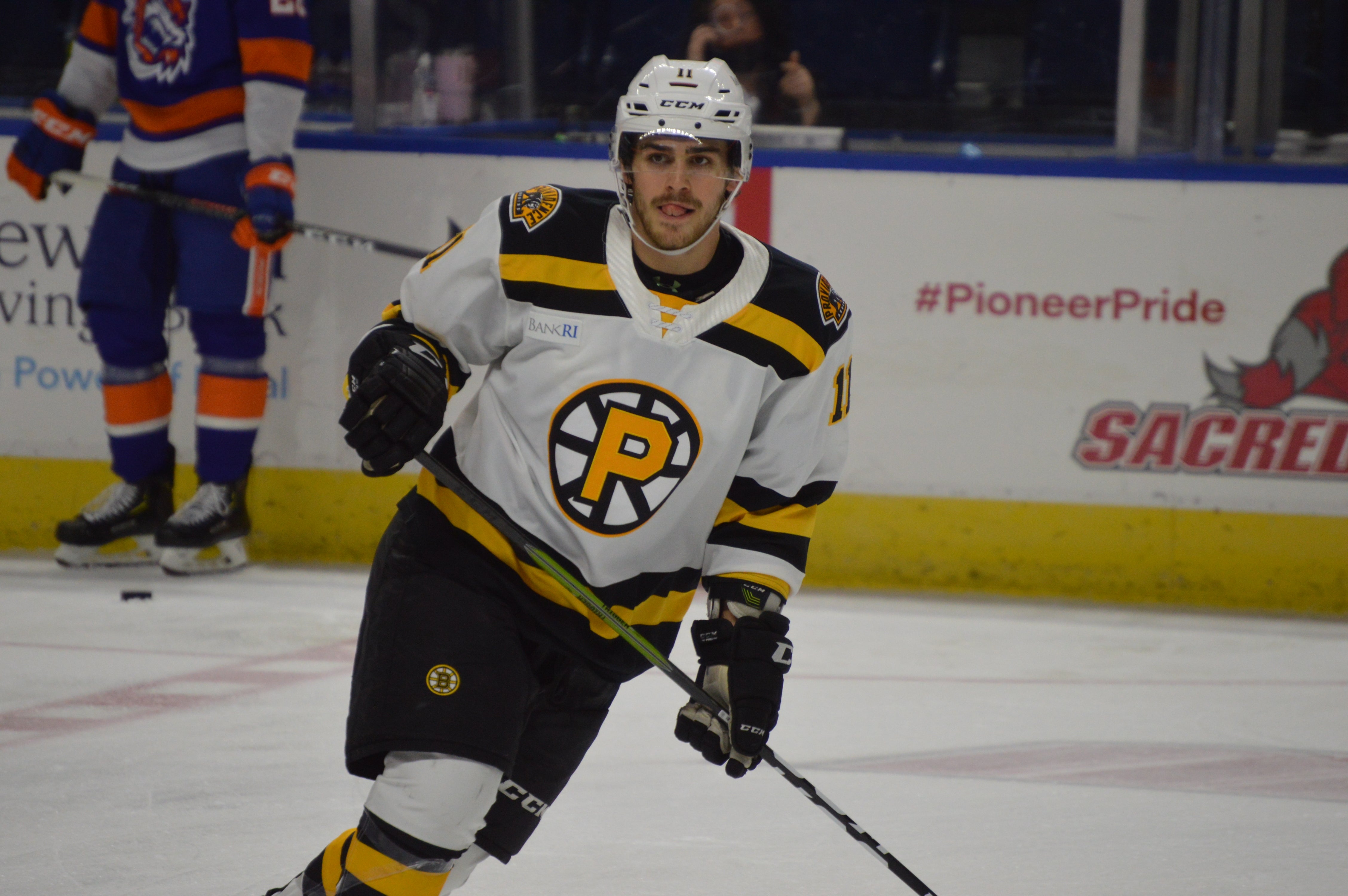 P-BRUINS FALL TO BRIDGEPORT SOUND TIGERS, 4-1