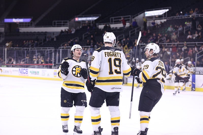 Checking in from Hartford. Providence Bruins say hi! : r/BostonBruins